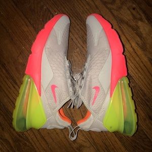 Nike womens air max 270 sz 7